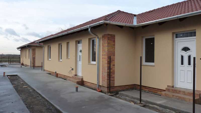 műanyag nyílászáró